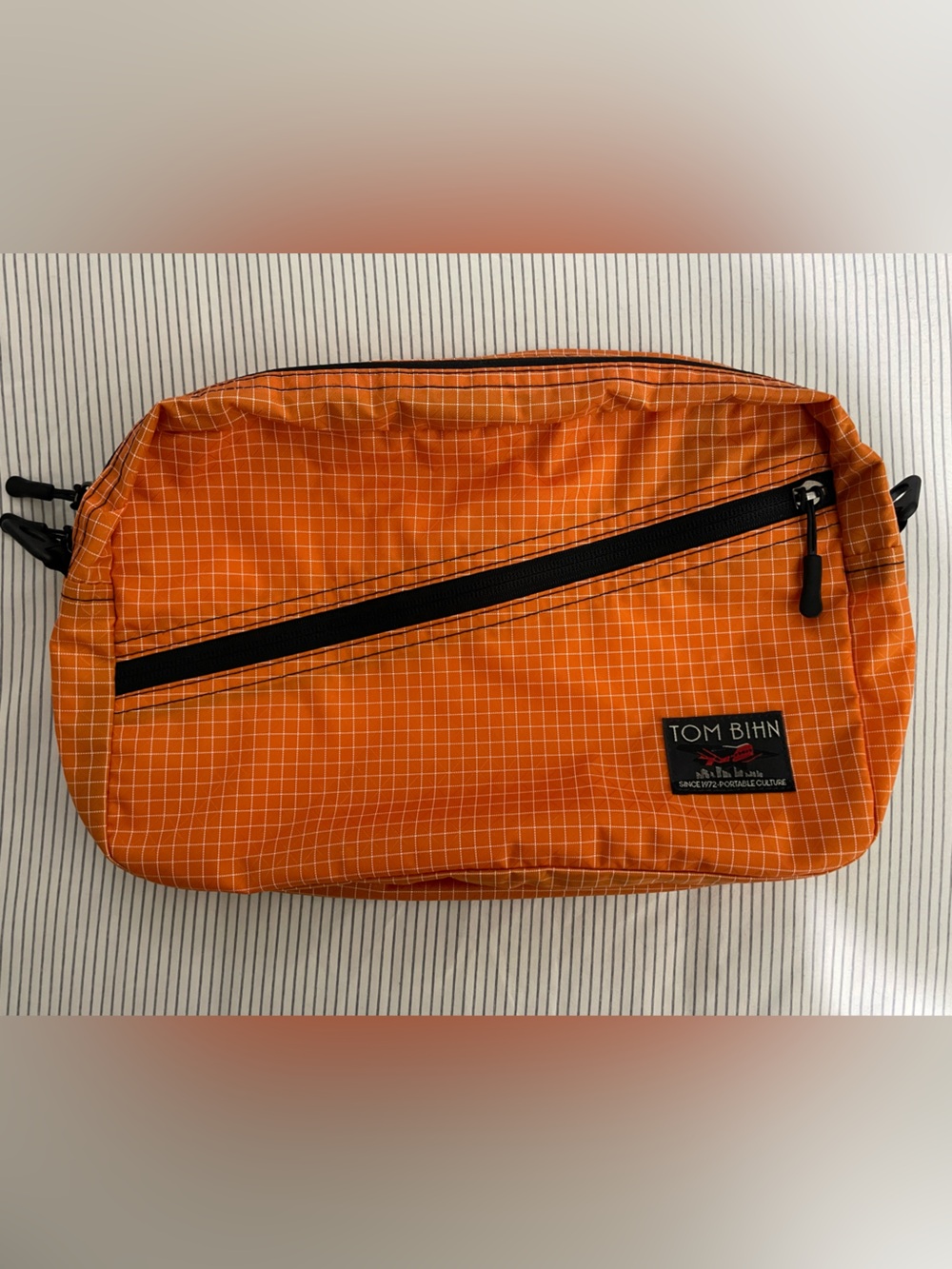 Tom Bihn Packing Cube Shoulder Bag ~ Zest ~ Original Tom Bihn Logo Patch ~ EUC